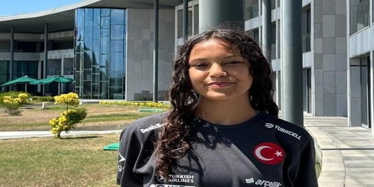 Körfezli Ravza U15 Kız Milli Takımı'nda