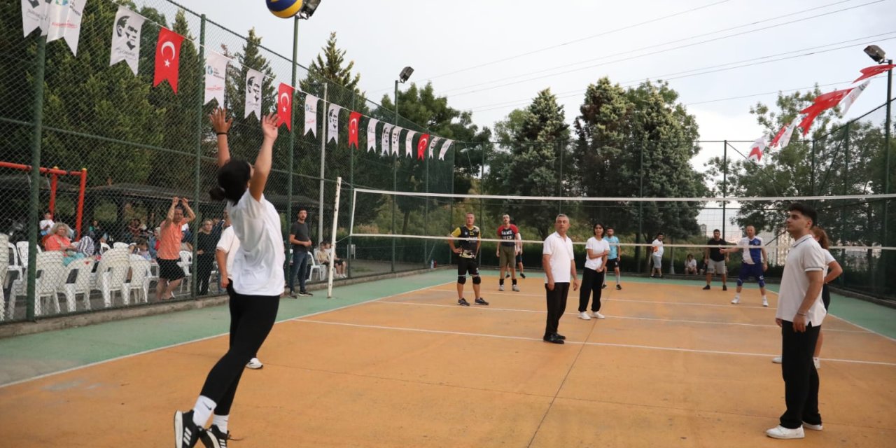 Fevzi Çakmak Mahallesinde  voleybol coşkusu başladı