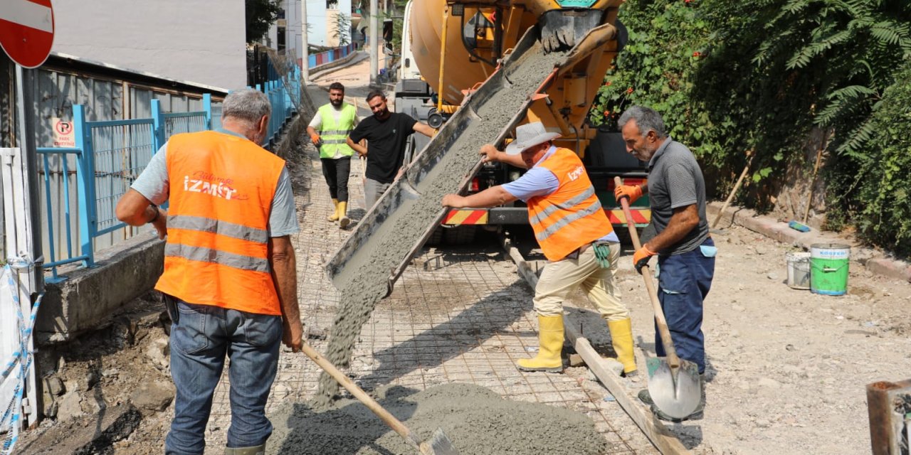 Üç mahalleyi birleştiren  sokakta güvenli ulaşım adımı