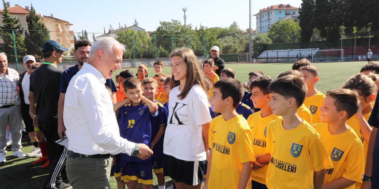Karamürsel’de Futbol Turnuvası