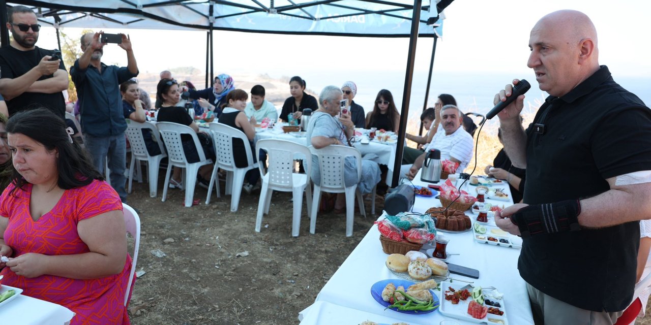 Başkan Bıyık, Hayvanseverlerle Buluştu
