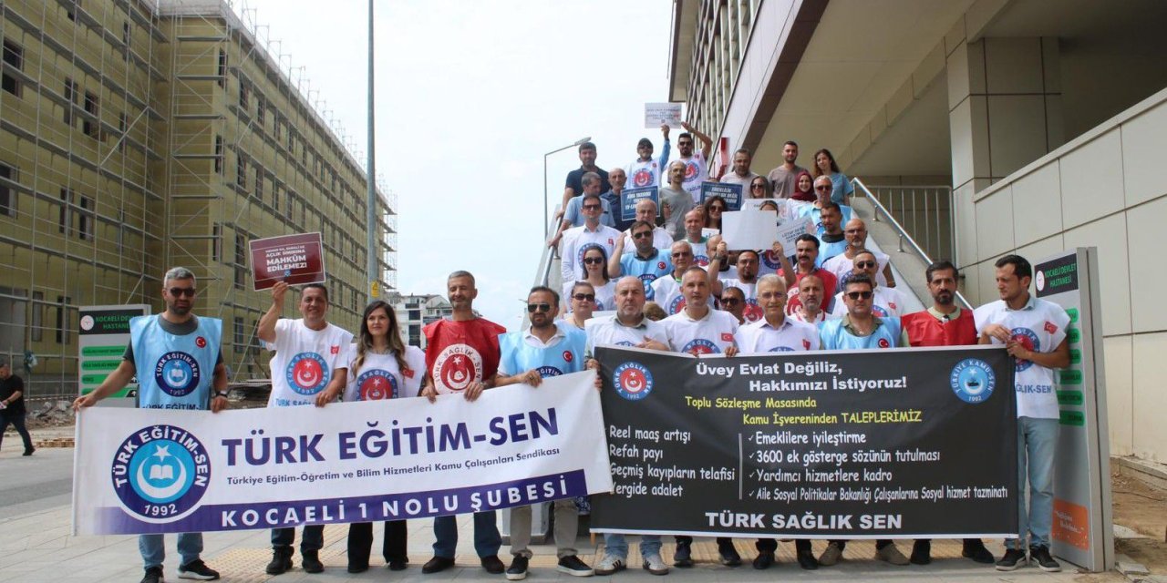 Türkiye Kamu-Sen&#039;e Bağlı  Sendikalar Eylem Yaptı