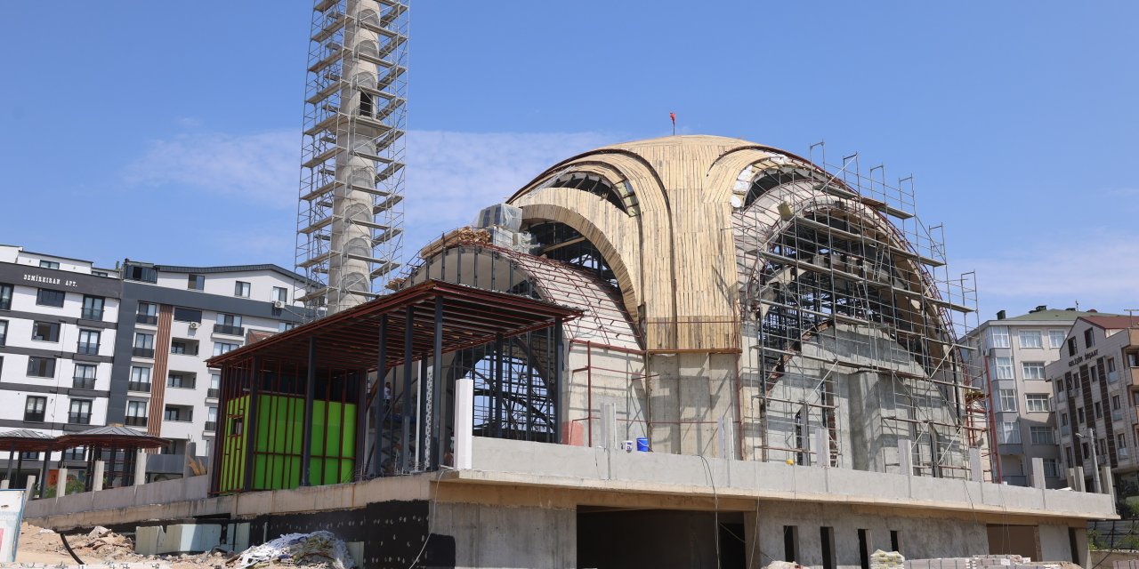 Kent Meydanında Çalışmalar Sürüyor