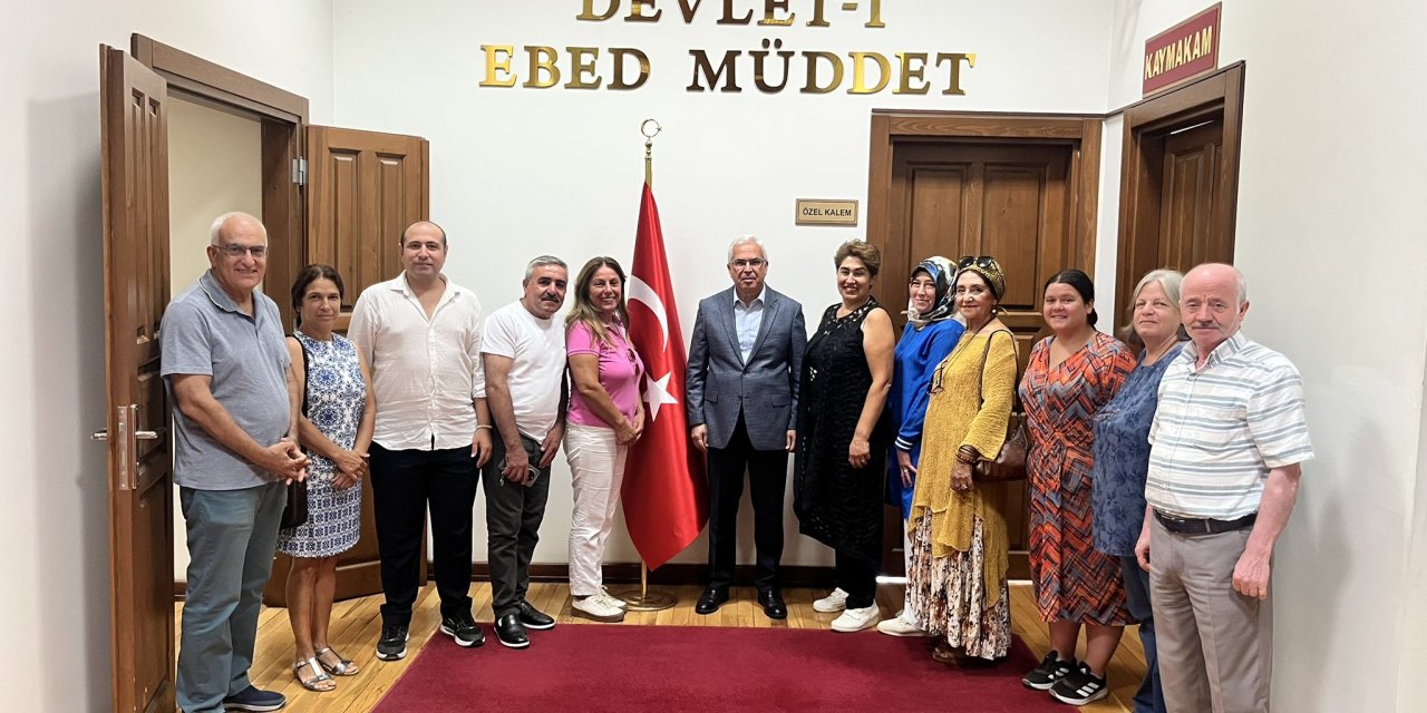 Hayvanseverler Kaymakam Dönmez'i Ziyaret Etti