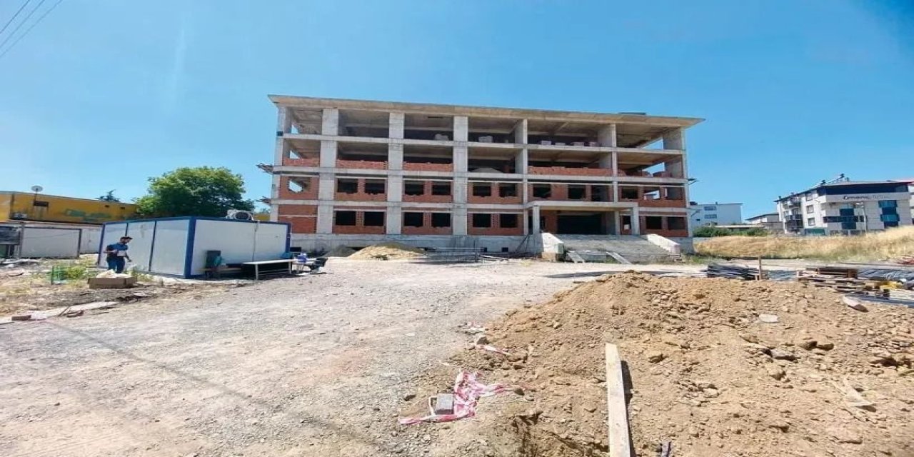 CHP’Lİ NAİL ÇİLER’İN SORU ÖNERGESİNE YANIT    Darıca’daki Okul 2026’da Tamamlanacak!