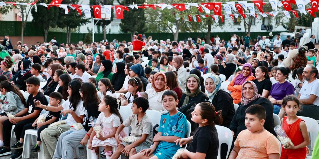 Rafadan Tayfa: Hayrimatör  filmi izleyicilerle buluşuyor