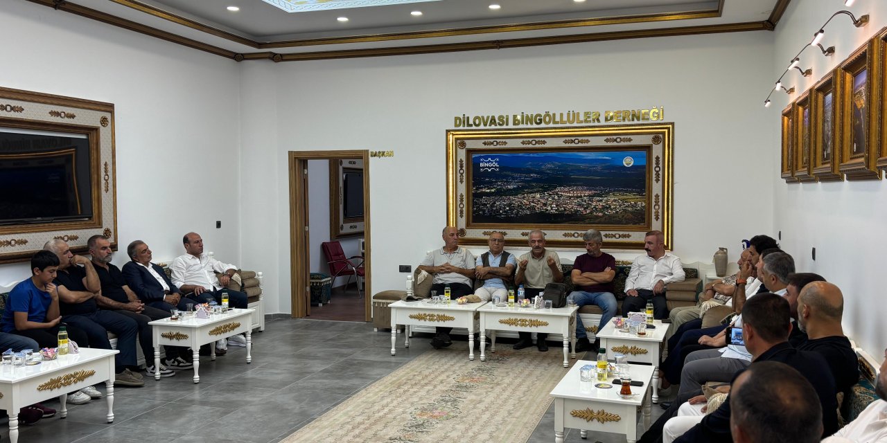 MHP Dilovası Bingöllüler Derneği'nde İstişare Toplantısı