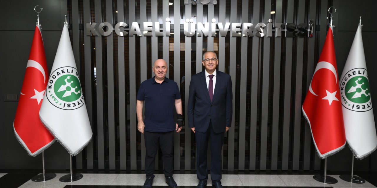 Başkan Bıyık, Rektör Cantürk'ü Ziyaret Etti