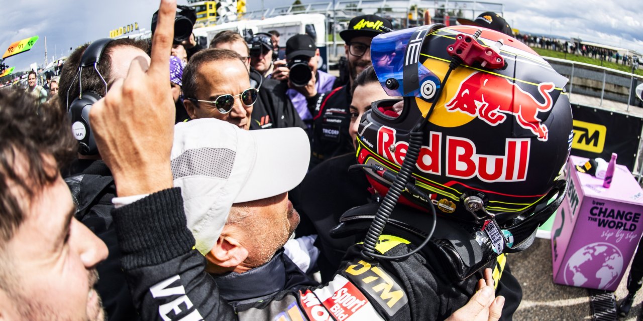 DTM Sachsenring’de Üst Üste İkinci Galibiyetini Aldı