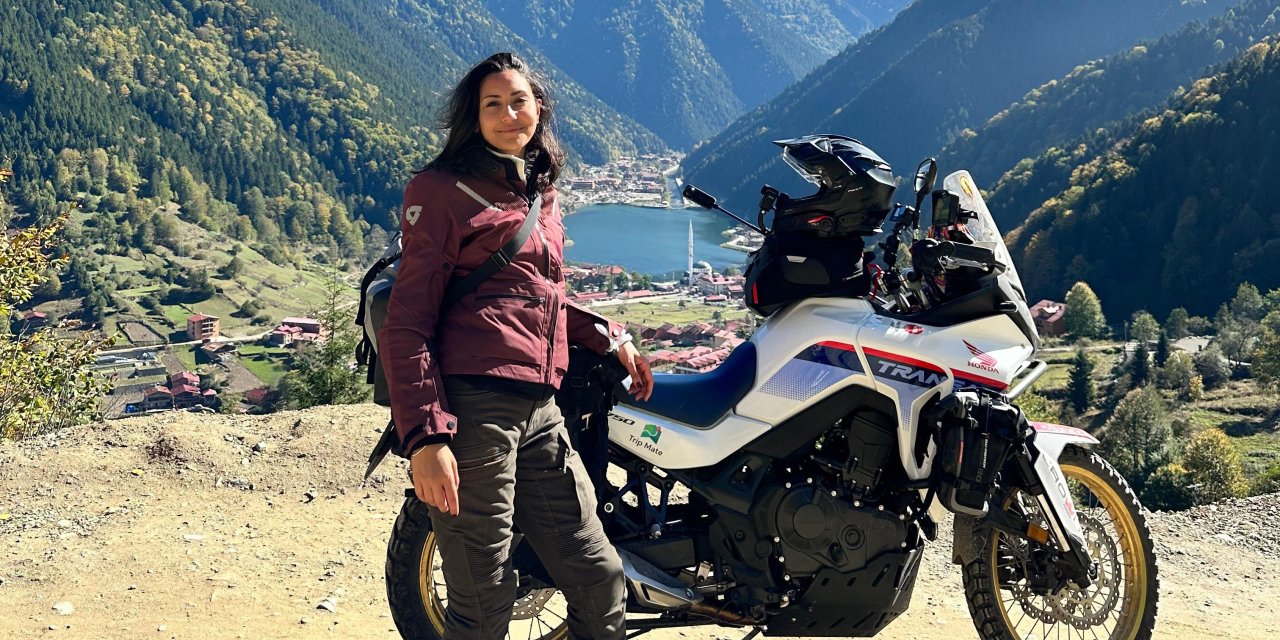 Motosikletiyle tek başına Türkiye'yi dolaşıyor