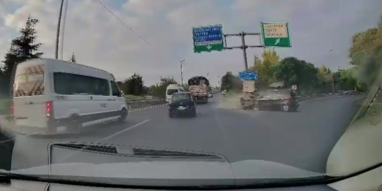 Demir bariyerlere girdi