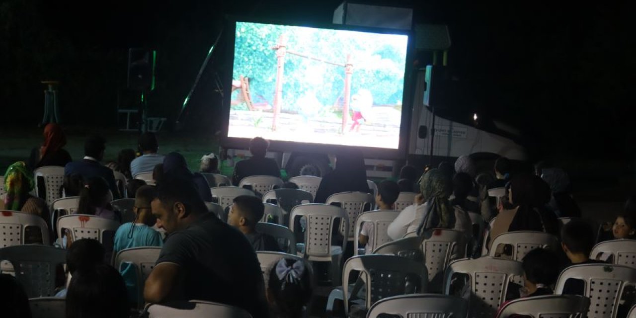 Çocuklara unutulmaz sinema akşamı