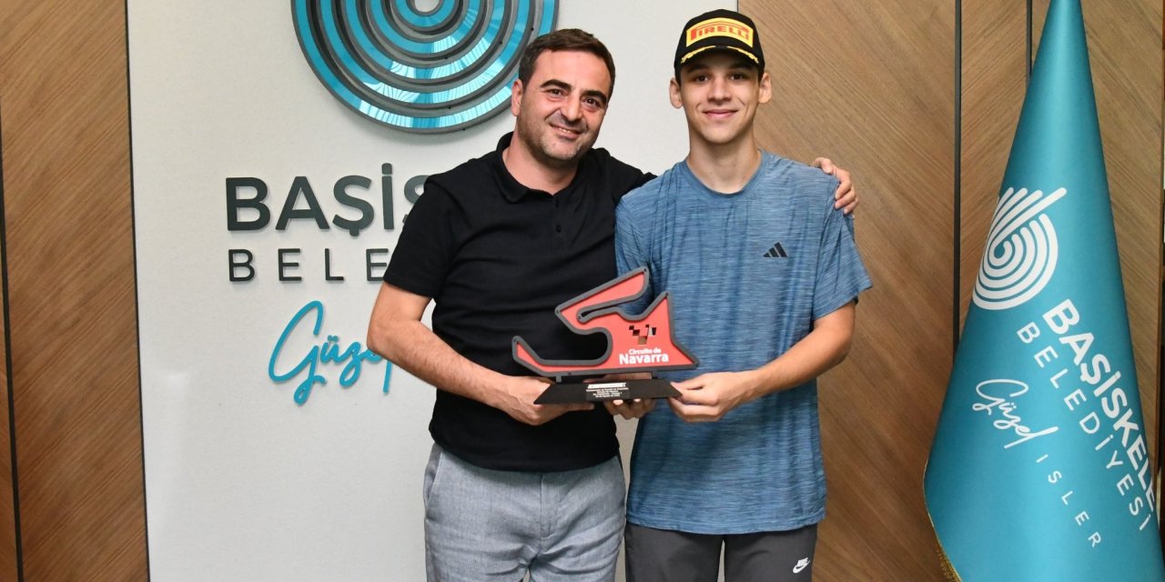 Superbike Şampiyonası’nda üçüncü oldu