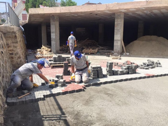 Fen İşleri çalışmalara devam ediyor