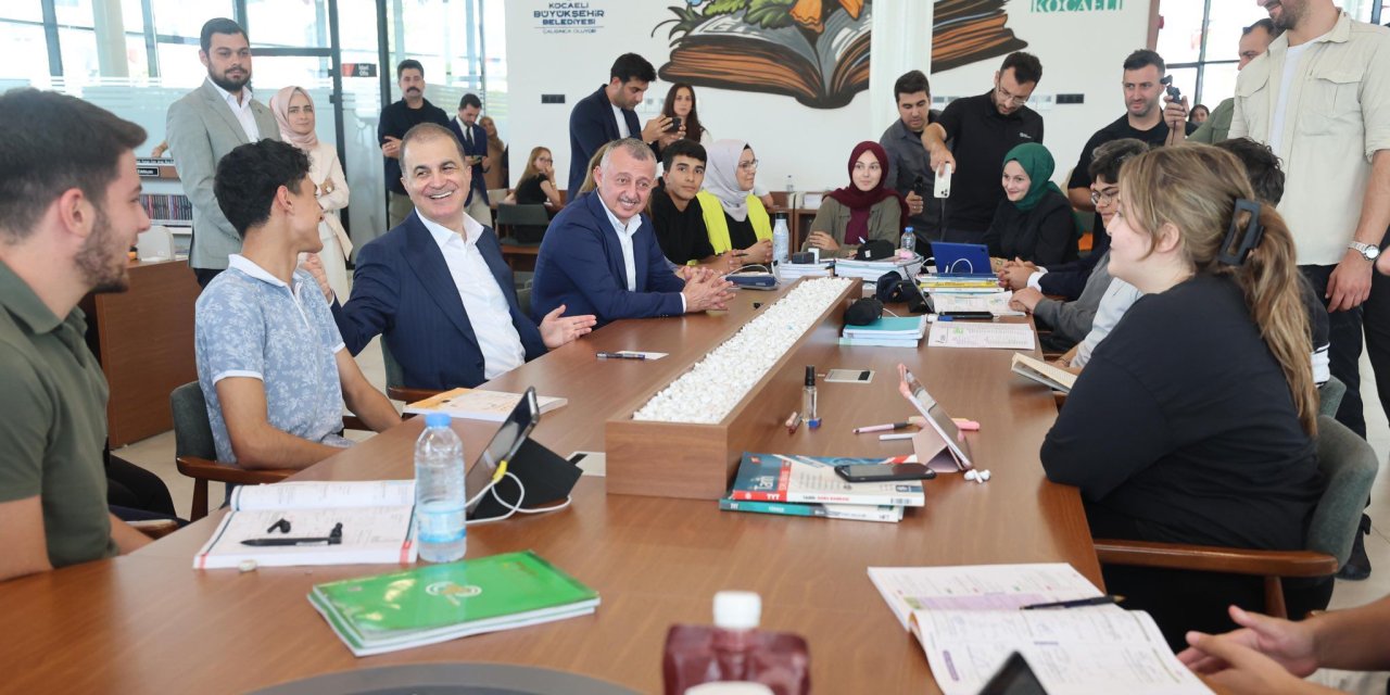 Ömer Çelik, Milli İrade&#039;yi çok beğendi