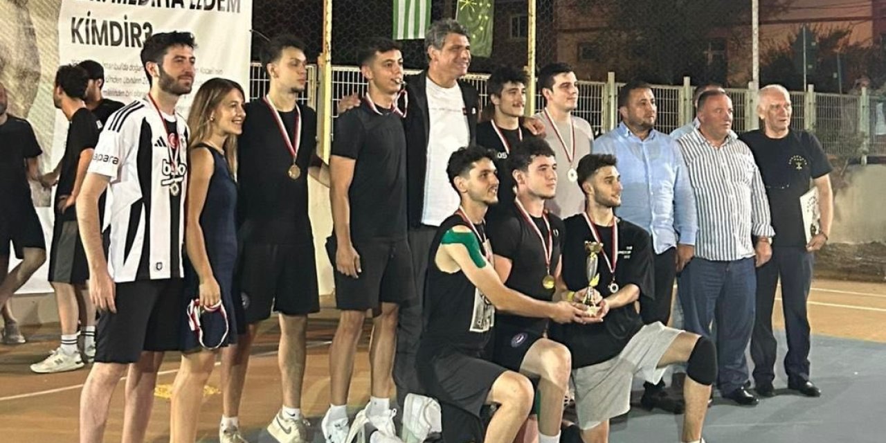 Uzuntarla'da sahada rekabet,  gönüllerde dostluk kazandı