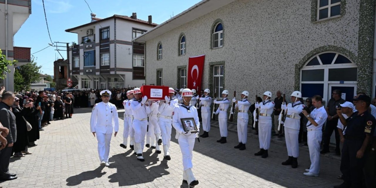 Piyade Er Serhat Gündüz  son yolculuğuna uğurlandı
