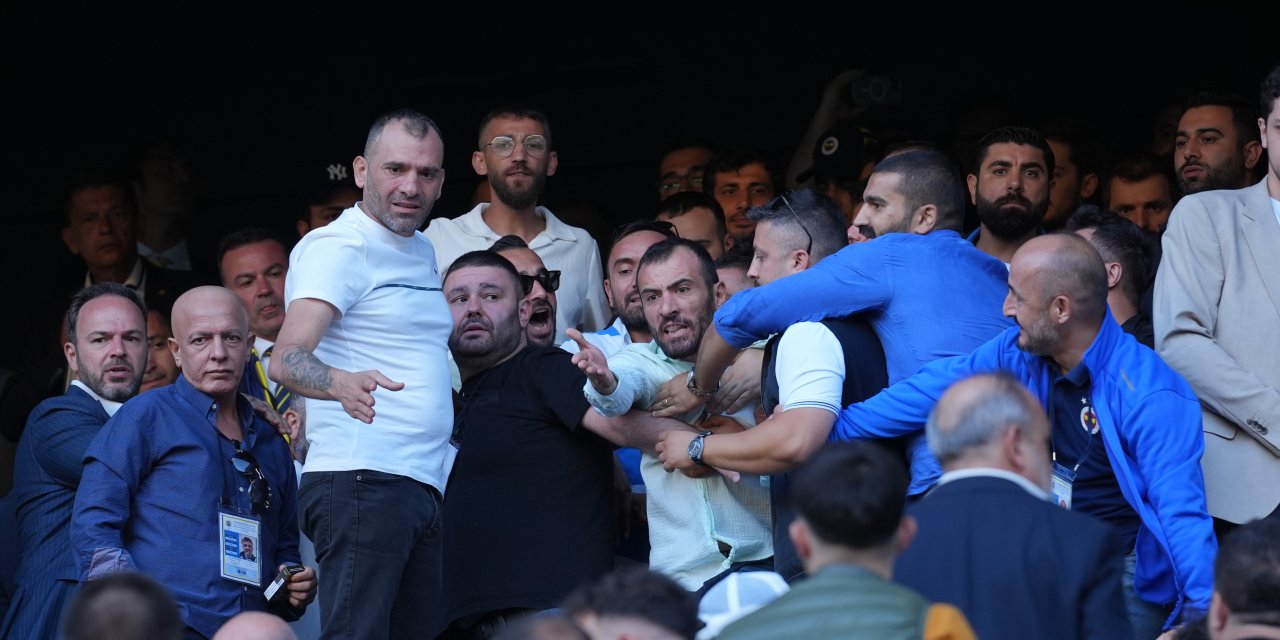 Fenerbahçe seçiminde tribünlerde gerginlik