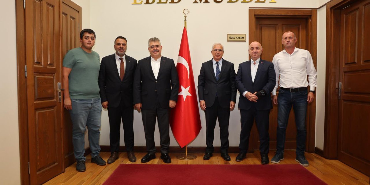 AK Parti heyetinden 'hayırlı olsun' ziyareti