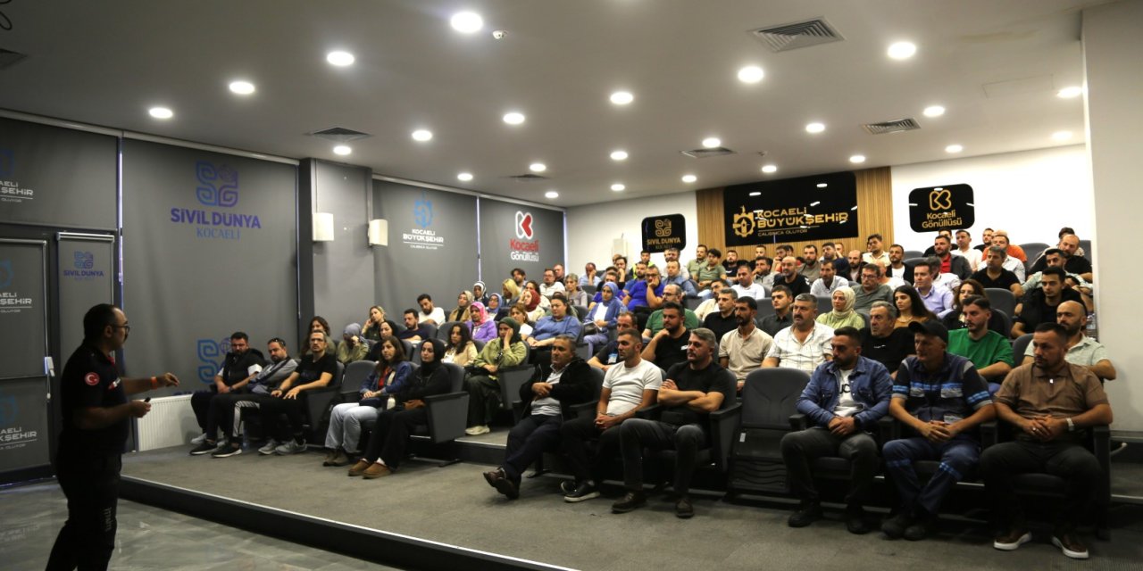 Büyükşehir’den 1084 personele acil durum eğitimi