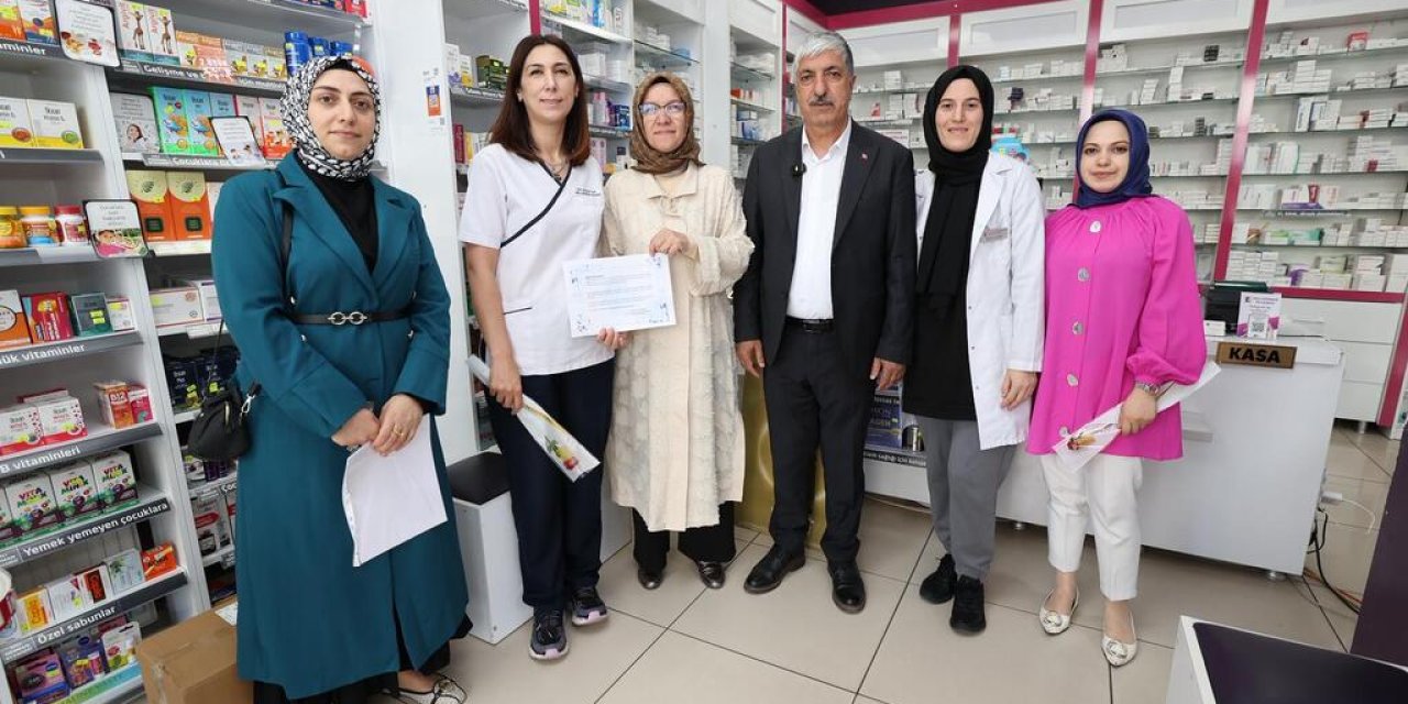 Başkan Ömeroğlu’ndan Eczacılar Günü Ziyareti