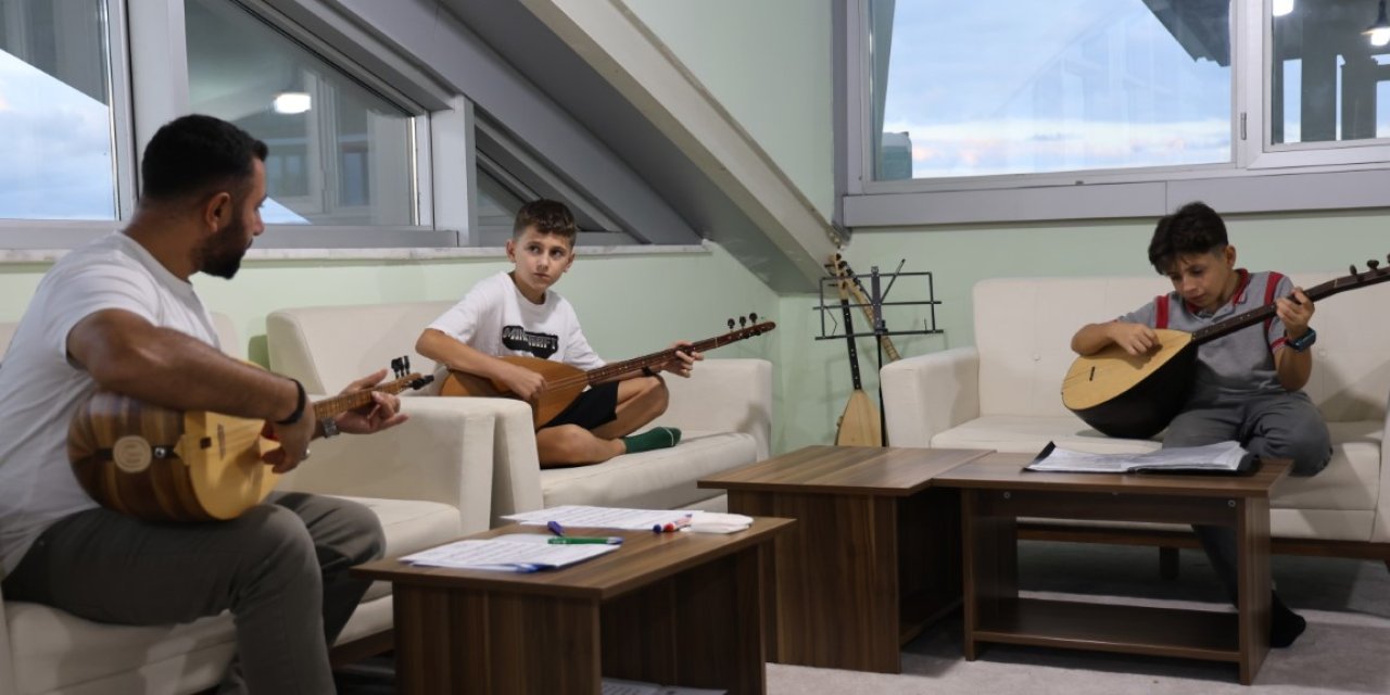 Kartepe Genç Akademi’de Eğitimler Başladı