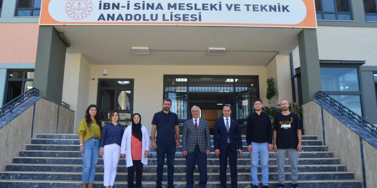 Kaymakam Özyiğit'ten Okul Ziyareti