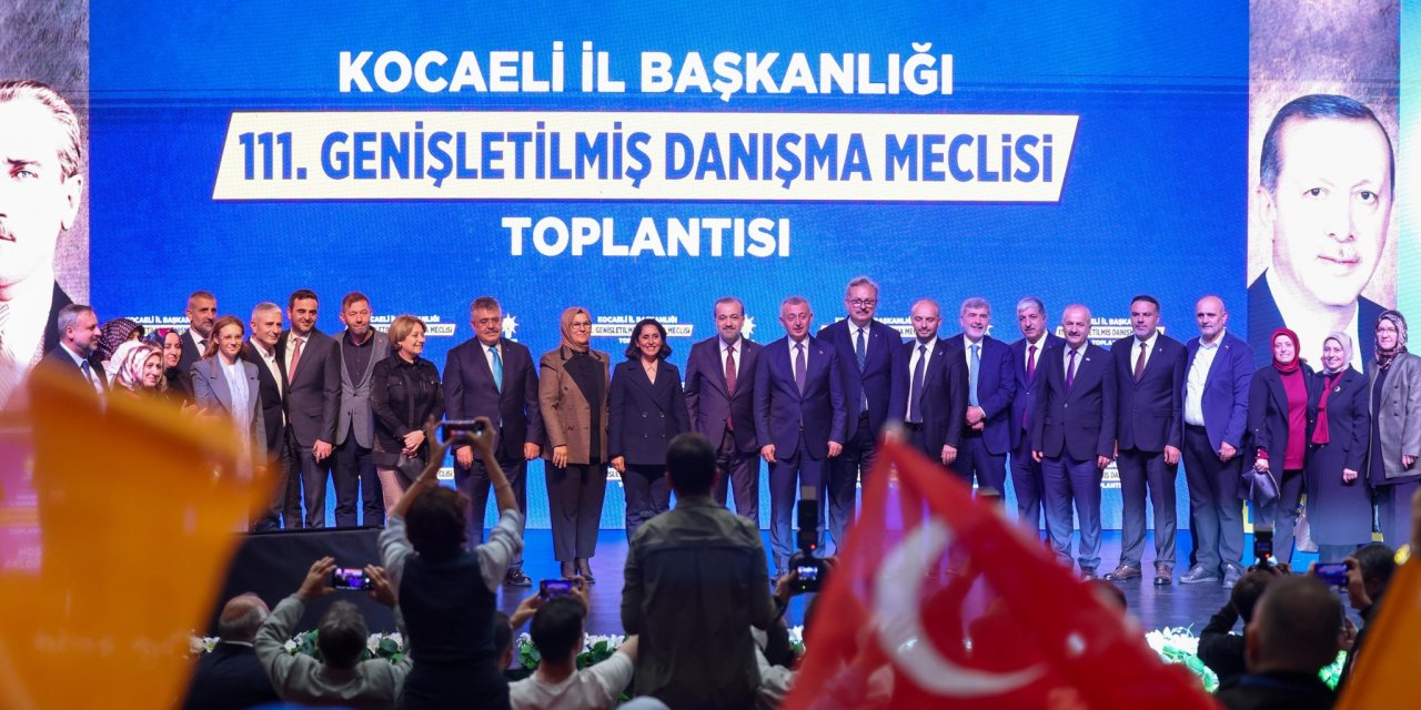 AK Parti Kocaeli Danışma  Meclisi Toplantısı Yapıldı