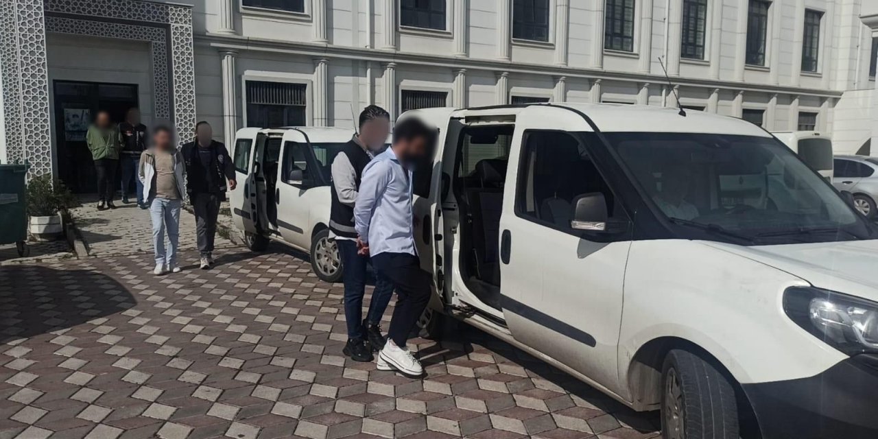 Kocaeli'de oto hırsızları yakalandı: 4 kişi tutuklandı