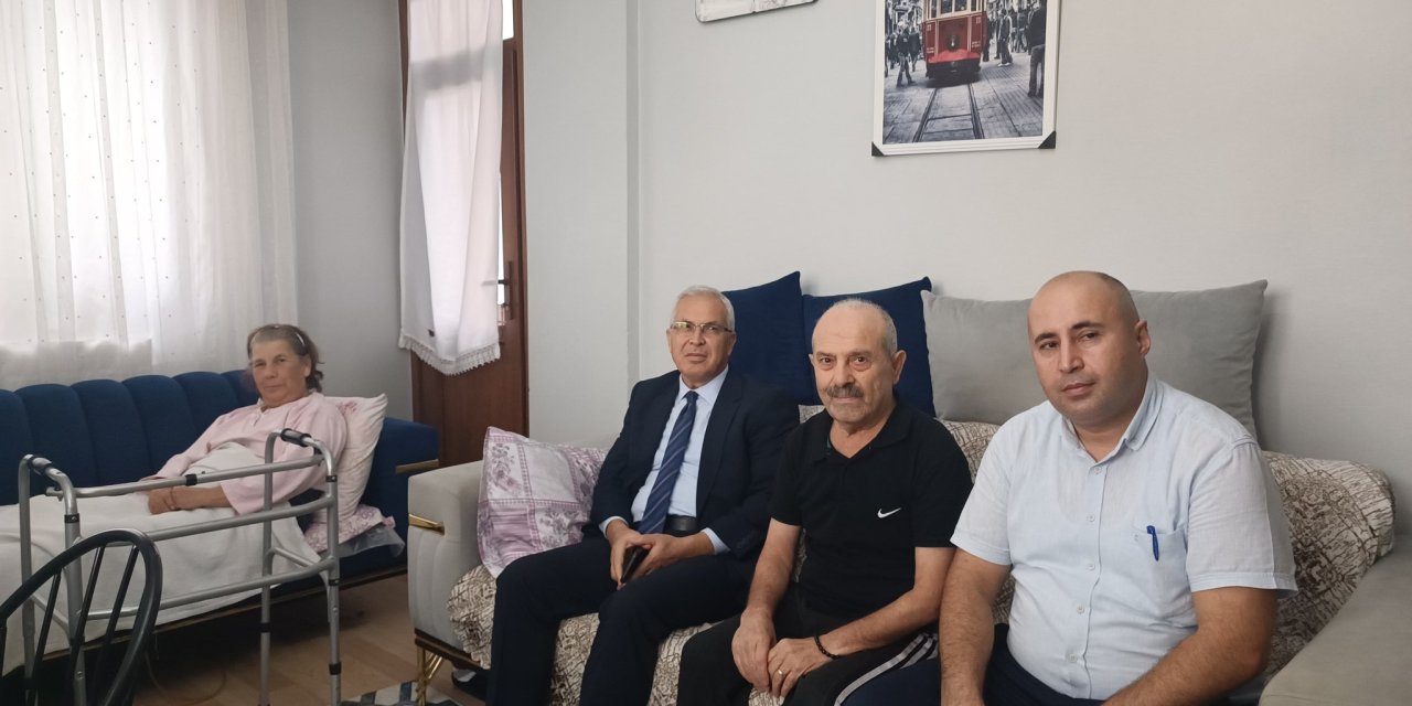 Kaymakamı Dönmez'den  Yaşlılara Anlamlı Ziyaret