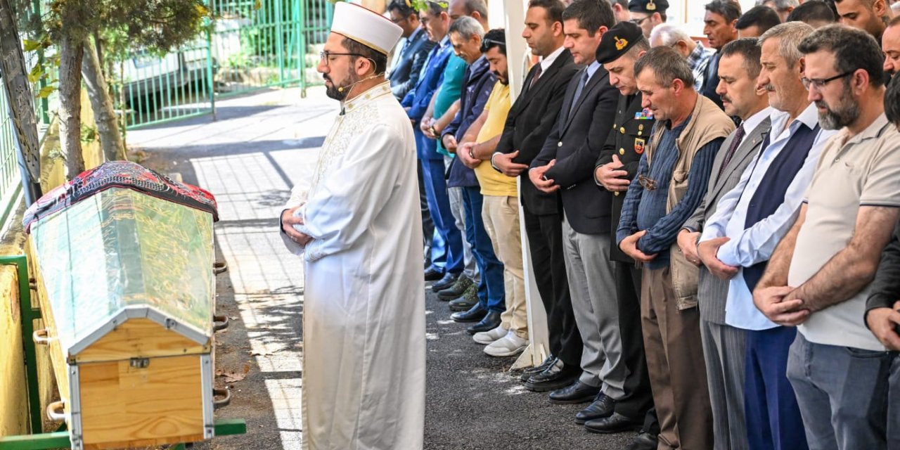Vali Aktaş, Cenaze Namazına Katıldı