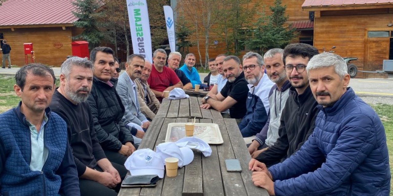 Vali Aktaş, VEFADER  Kampını Ziyaret Etti