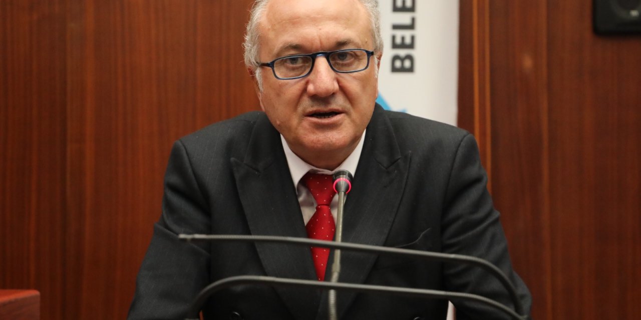 Erdem Arcan, meclis üyesi  arkadaşlarına teşekkür etti