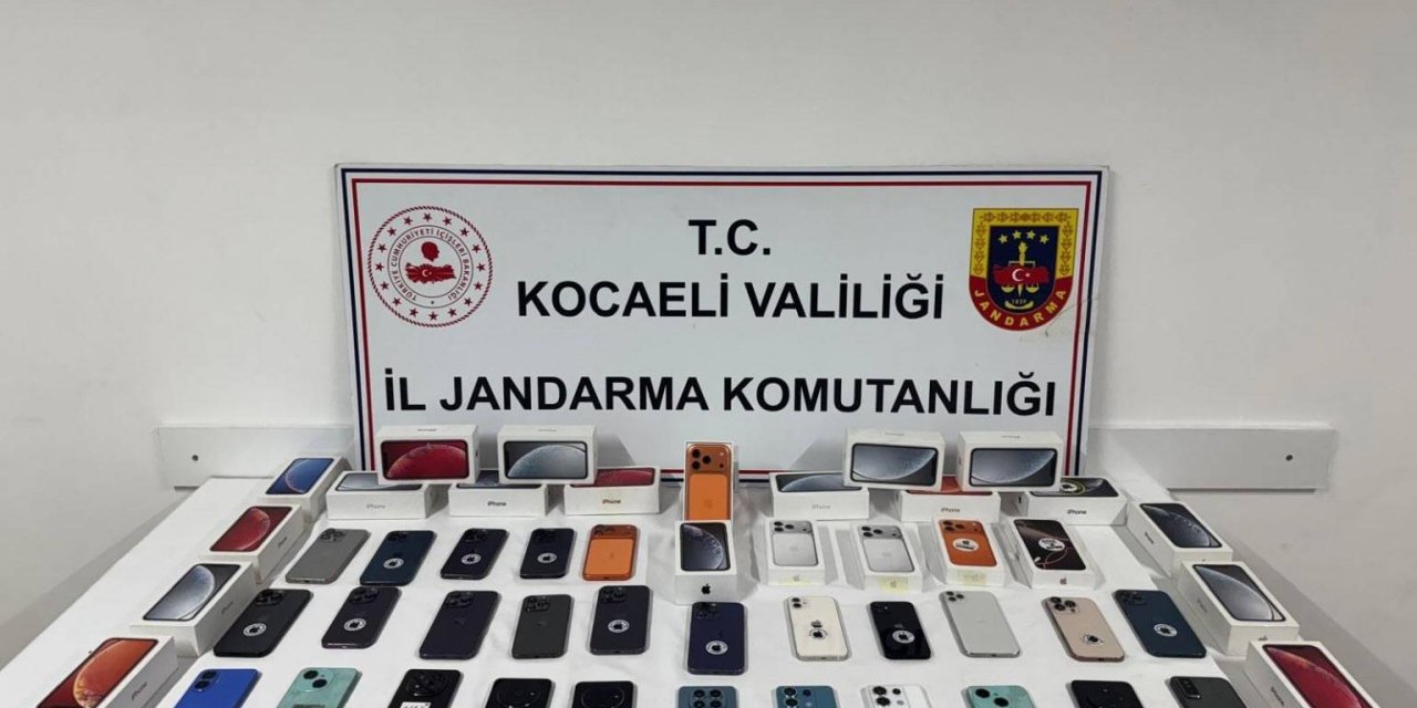 Kocaeli'de 2,5 milyon liralık kaçak telefon operasyonu