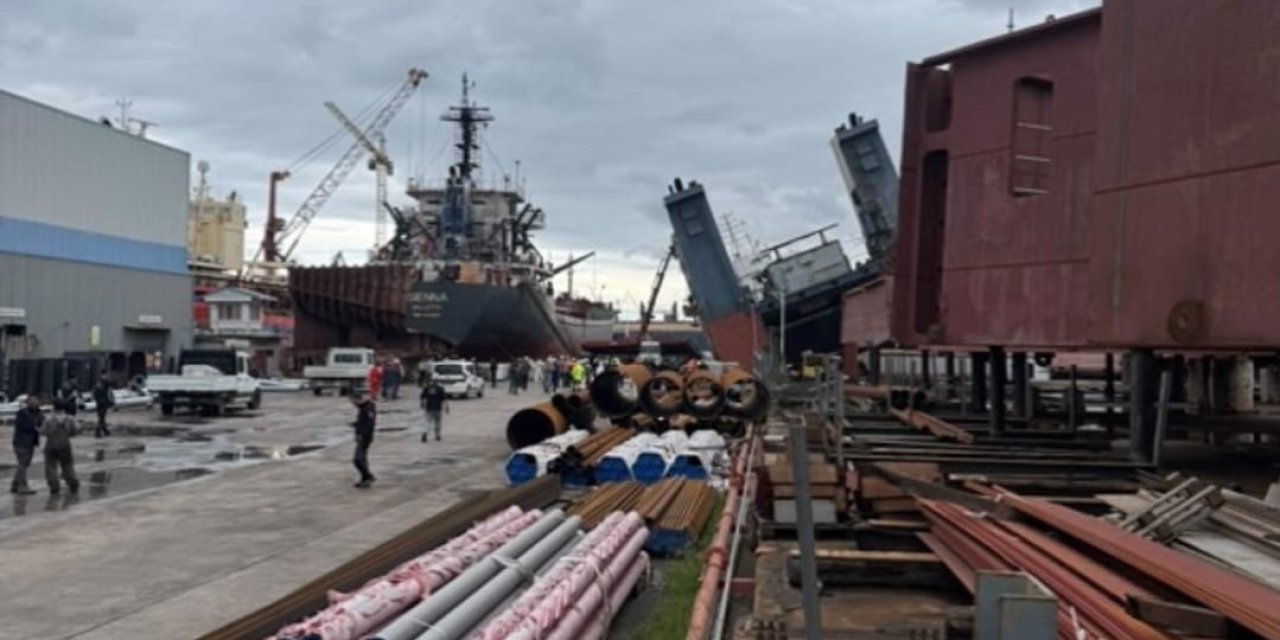 Tuzla'da bakıma alınan gemi yan yattı: 1 ölü