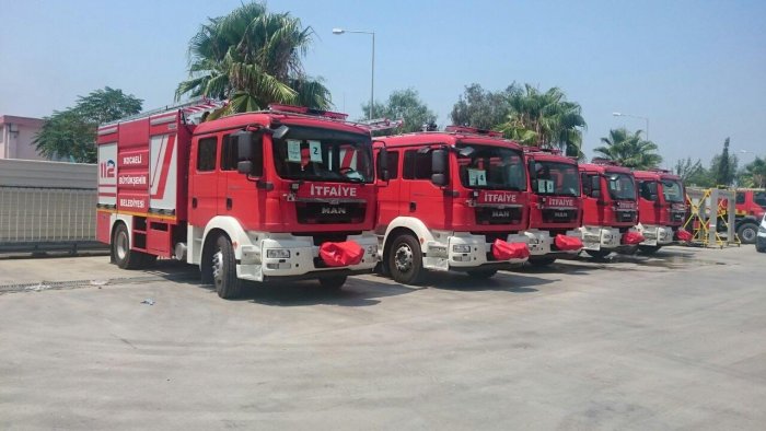 Kocaeli itfaiyesine 5 yeni araç daha