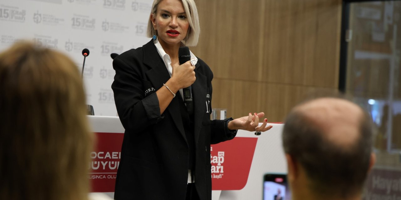 Buharalı, Kocaeli Kitap Fuarı’nda ruhsal yolculuğunu anlattı