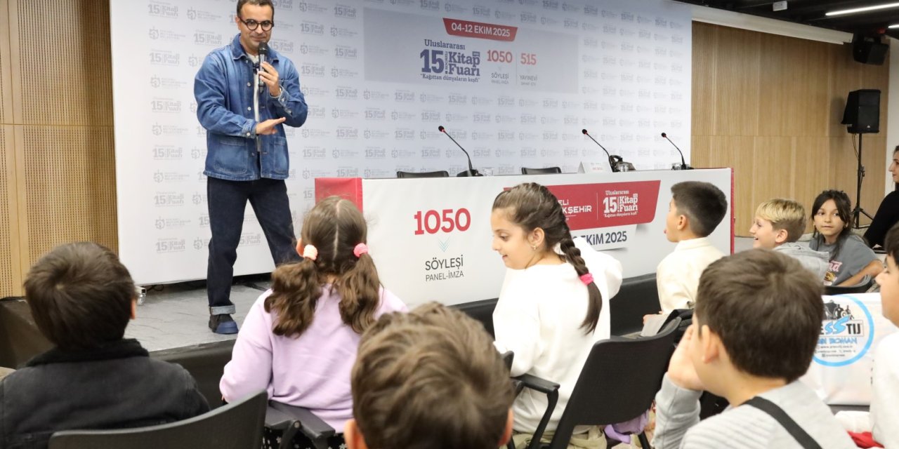 Yazar Basılı, Kitap Fuarı’nda çocukları eğlendirdi