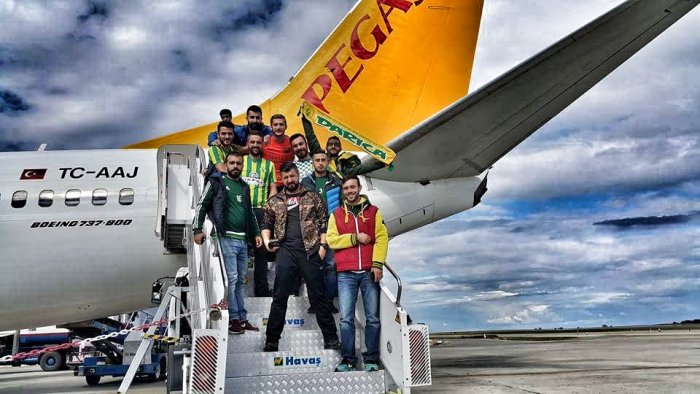 Yalnız bırakmadılar