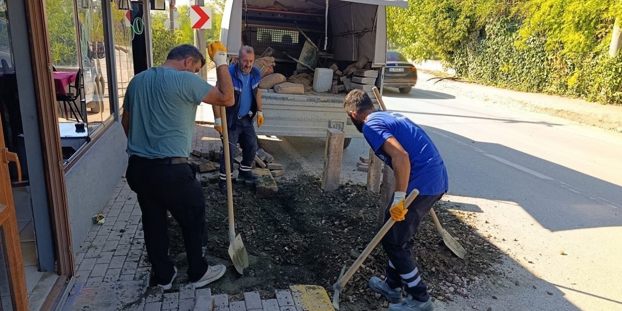 Başiskele’de kaldırımlar  daha güvenli hale geliyor