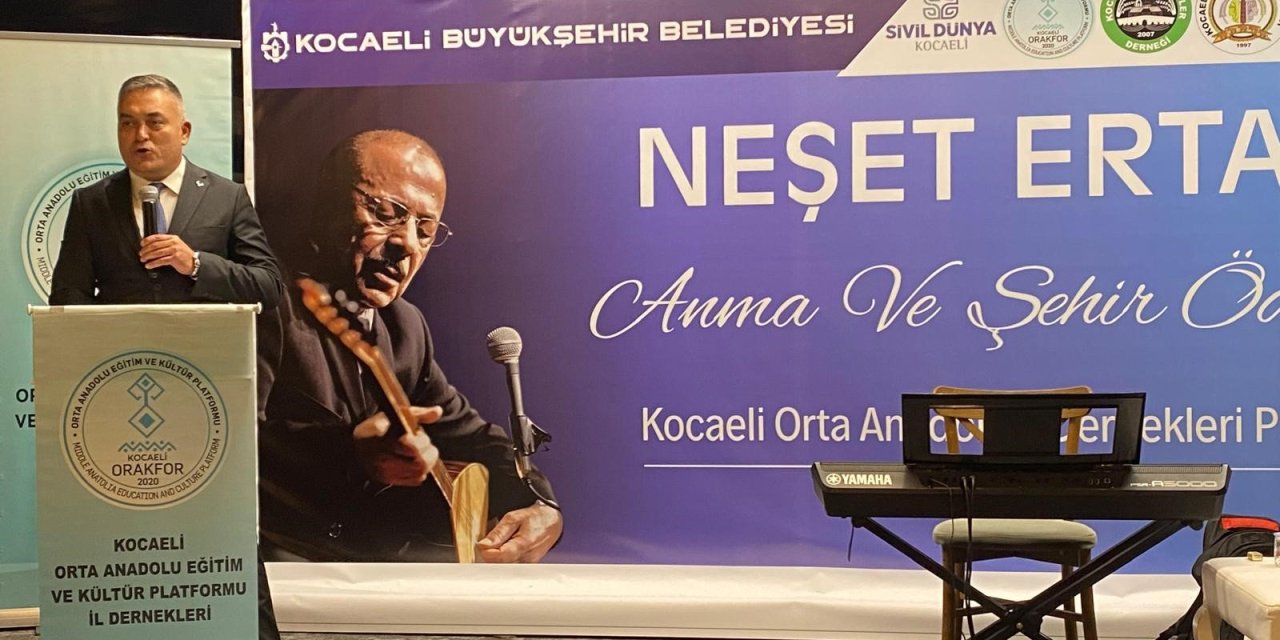 "Bozkırın Tezenesi" ölümünün  13. yılında türkülerle anıldı