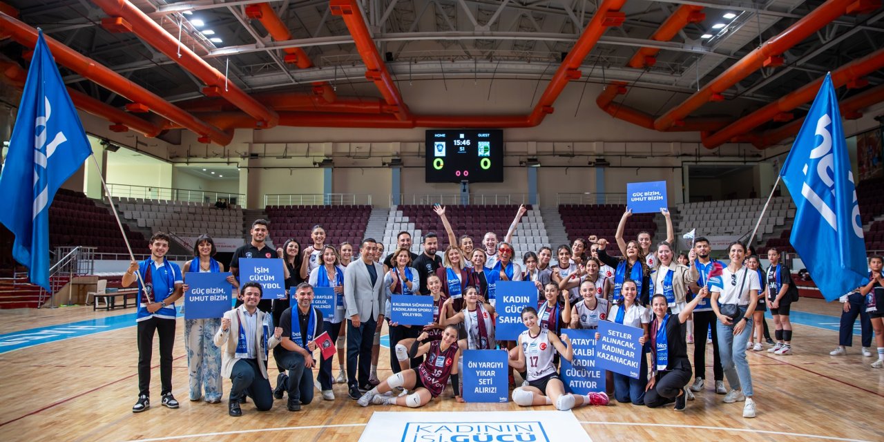 Hatay Kadın Voleybol  Takımı’na Anlamlı Destek