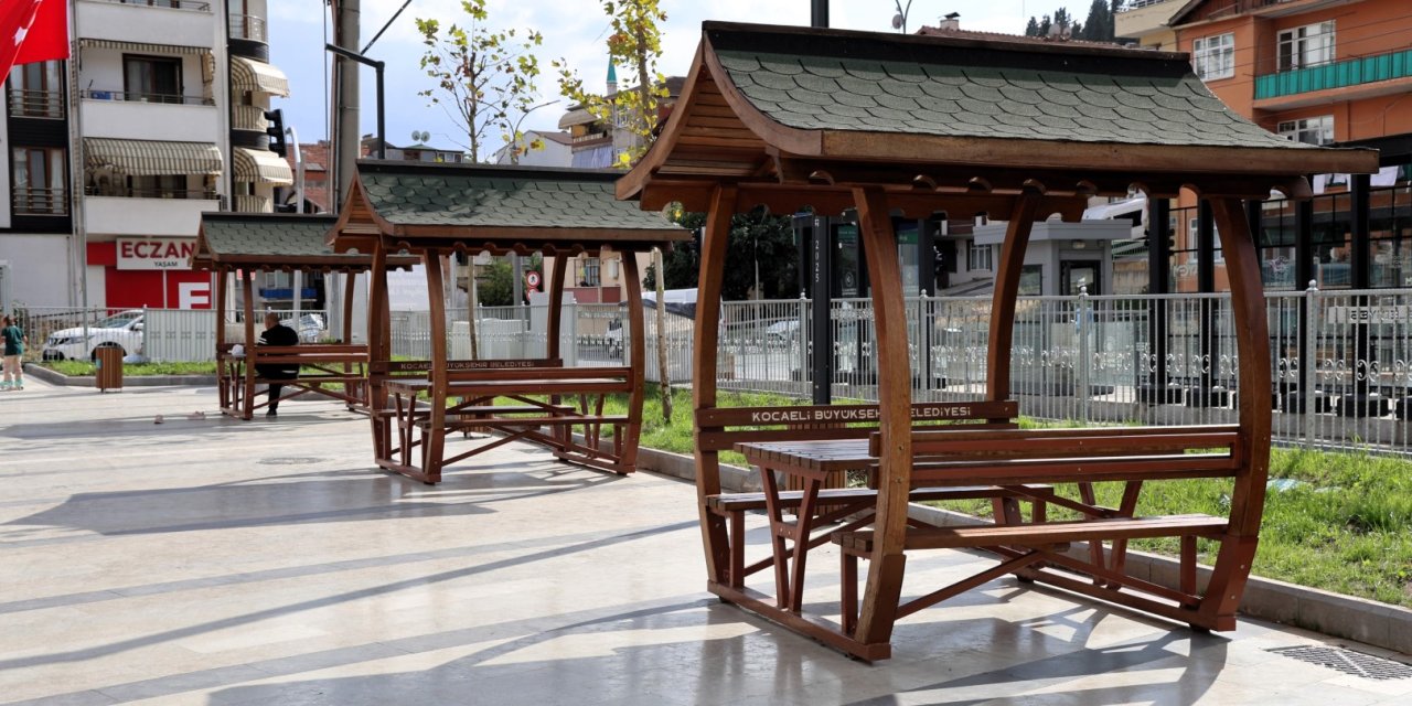 İzmit Başaran Camii Meydanı yenilendi