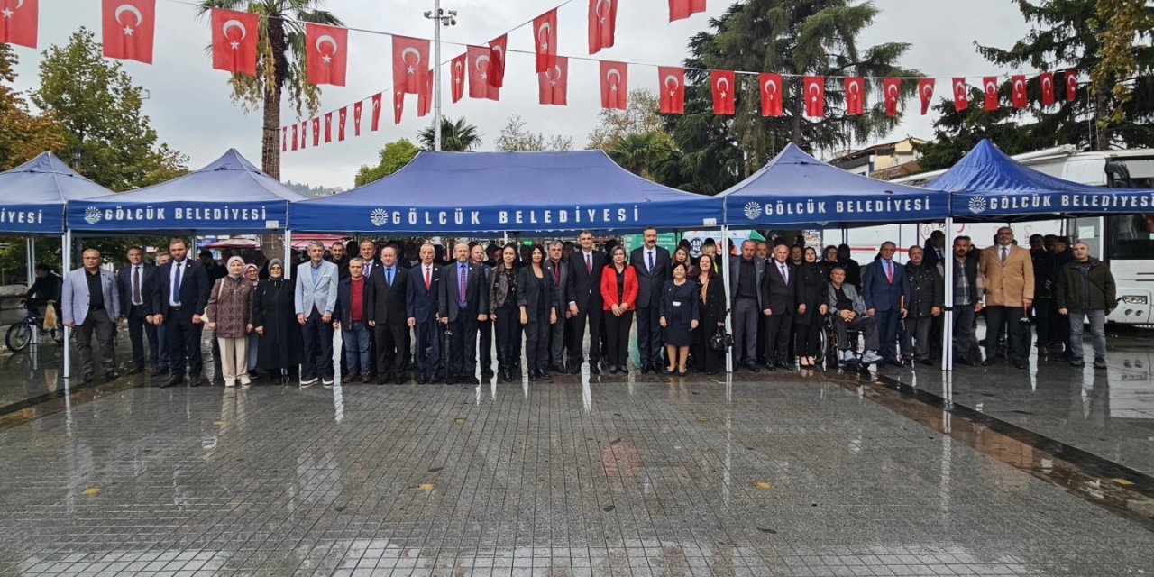 Gölcük'te Muhtarlar Günü Törenle Kutlandı