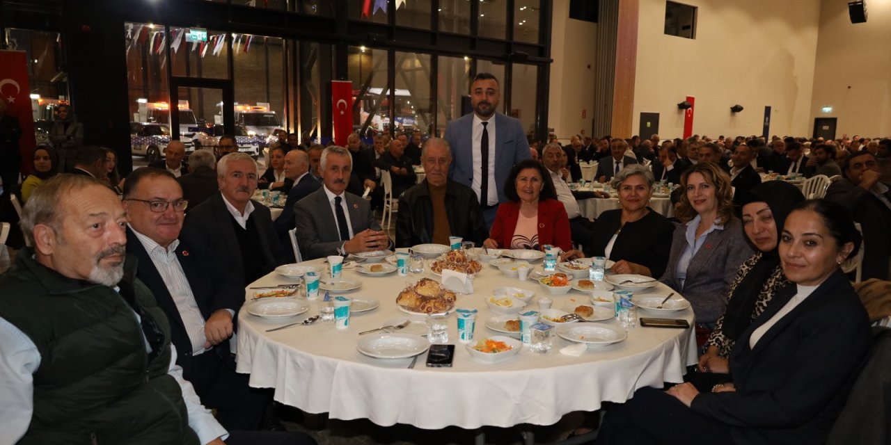 Vali Aktaş, Yakacık Mahalle Muhtarlığı’nı Ziyaret Etti