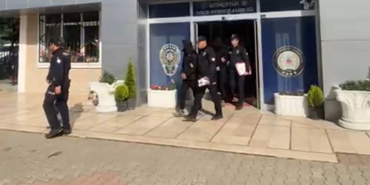 99 gram bonzai ile yakalandılar!