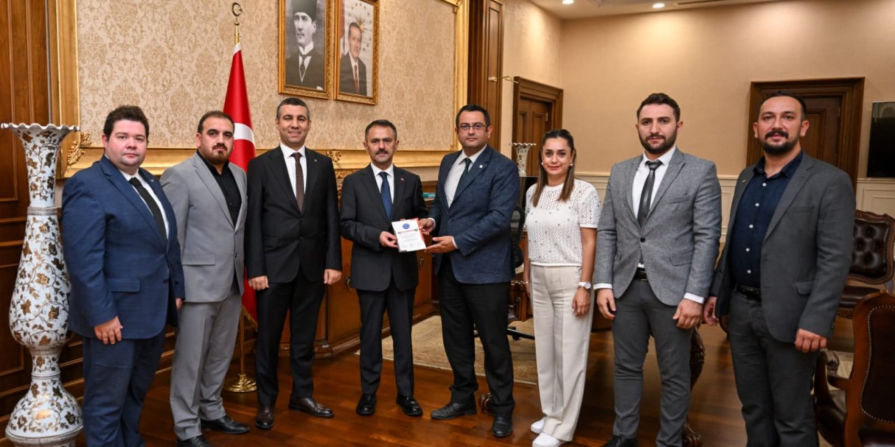 İnşaat Mühendislerinden  Vali İlhami Aktaş'a Ziyaret