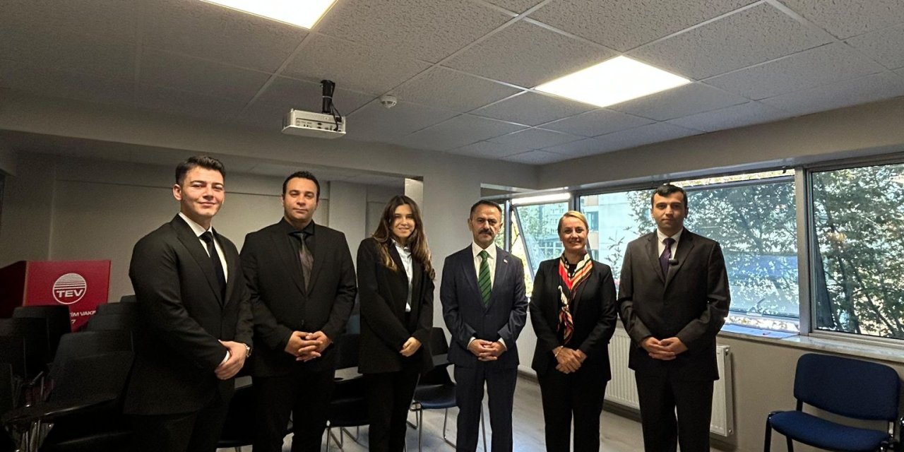 Vali Aktaş, TEV Kocaeli Şubesini Ziyaret Etti