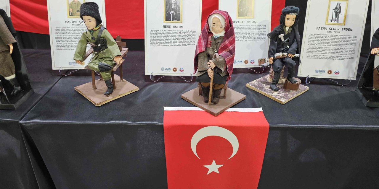 Kahraman Türk Kadınları Gölcük’te Sanatla buluştu