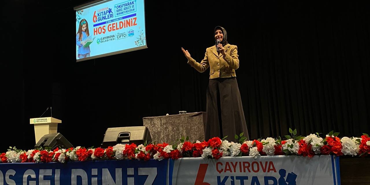 Merve Gülcemal, okurlarıyla bir araya geldi